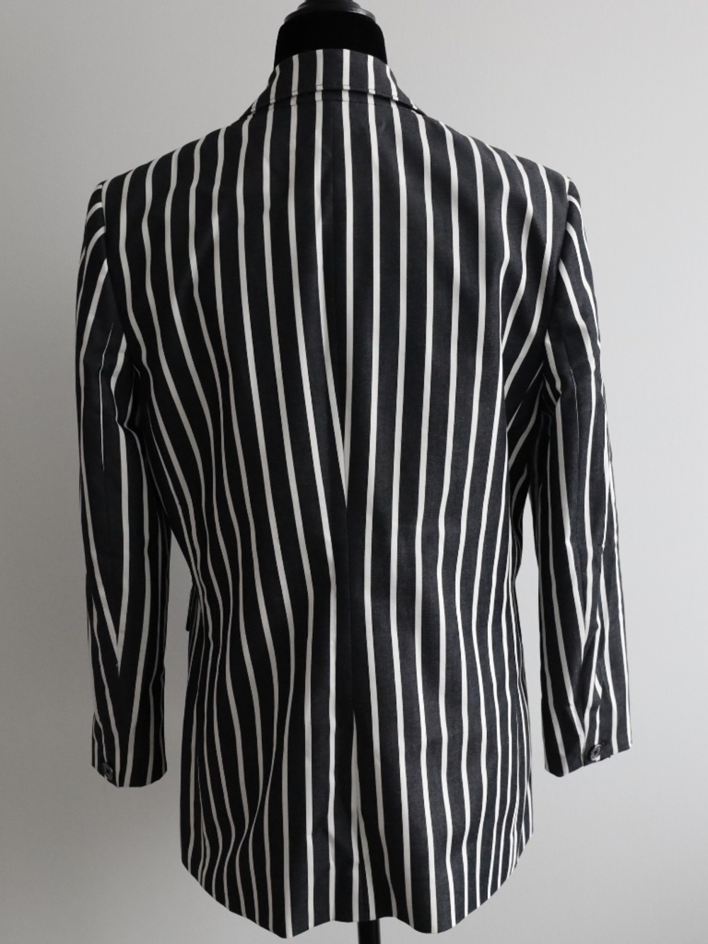 Karl Lagerfeld Striped Statement Blazer - Picture 2 of 9